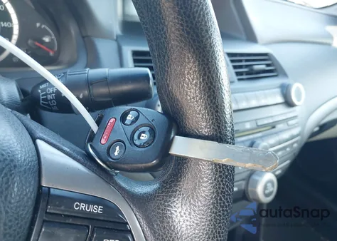 2010 Honda Accord 2.4 Lx-S z USA, uszkodzony, nr VIN 1HGCS1B35AA010637